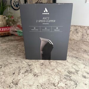 Andis AGC2 2-Speed Professional Clipper for grooming animals